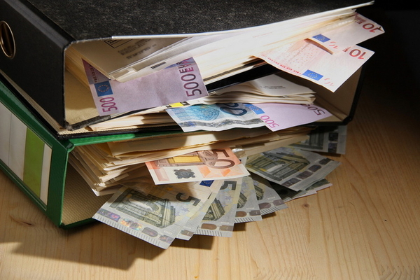 Verträge durchleuchten - Geld ist drin versteckt! Verträge durchleuchten - Geld ist drin versteckt!